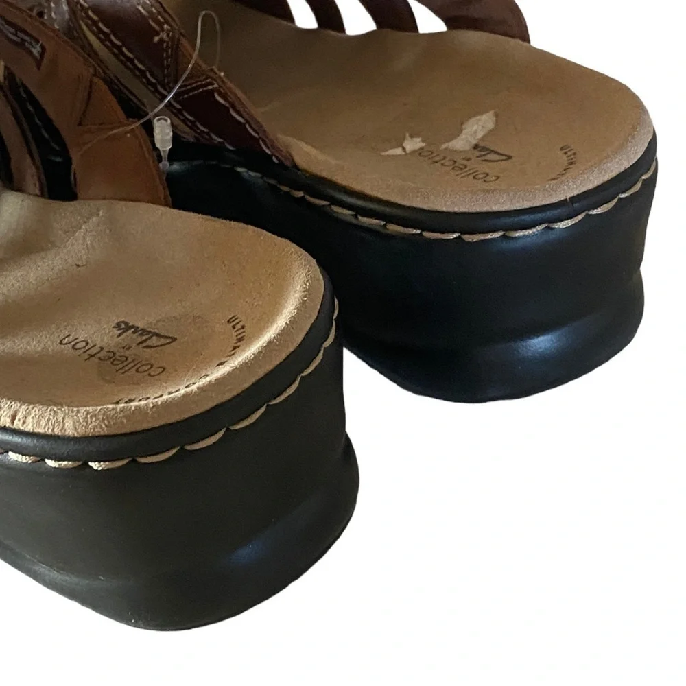 CLARKS COMFORT LEATHER COLLECTION SLIP-ONS BROWN 2” Heel Leather Flower …